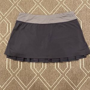 Lululemon Pace Setter Skirt Dark Gray size 8